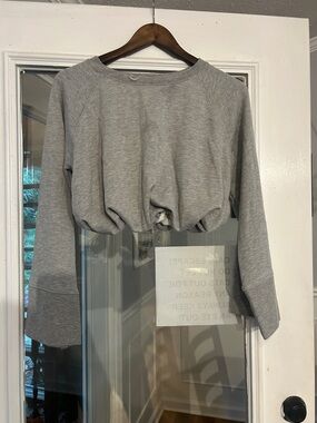 FOREO Gray Cropped Crewneck Sweatshirt